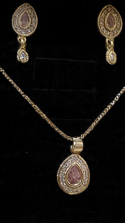 Elegant Gold-Tone Necklace & Earring Set for Women